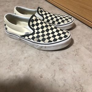 CHECKERED VANS SLIP-ONS